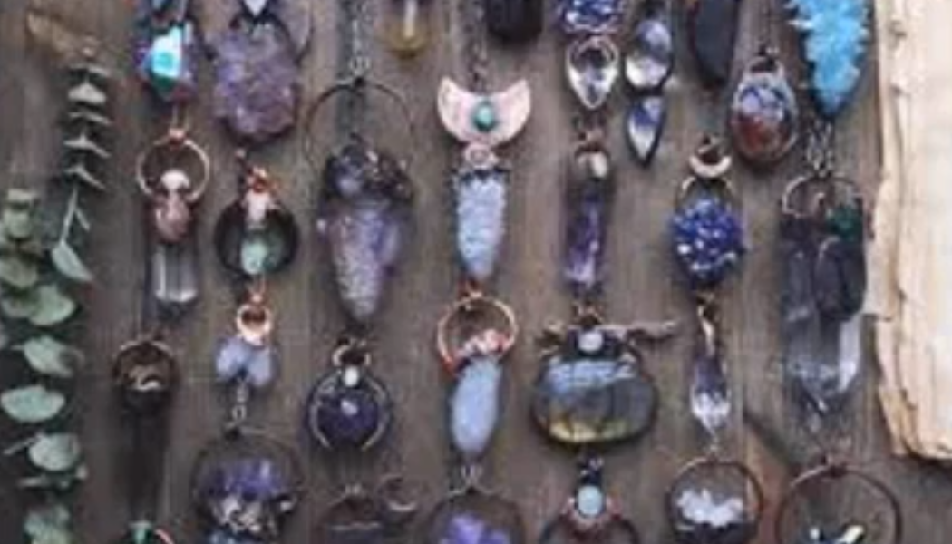 Witches Stones Jewels & Crystals